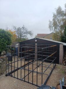 metal-box-fencing